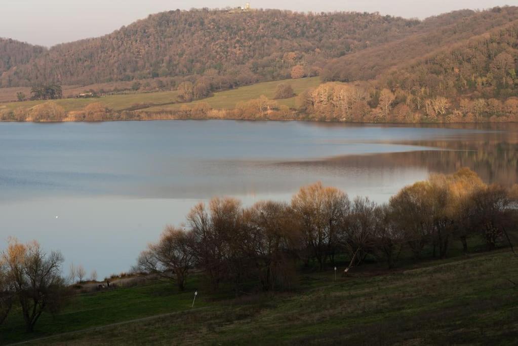 La Dimora Del Cavaliere - Stupenda Dimora A 5 Min Dal Lago Di Martignano Anguillara Sabazia Luaran gambar